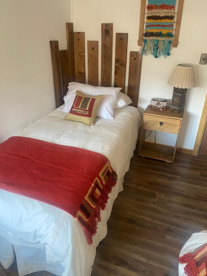 Hostal Lago Condor Puerto Natales Exterior photo