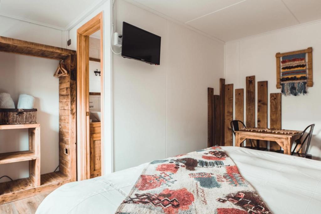 Hostal Lago Condor Puerto Natales Exterior photo